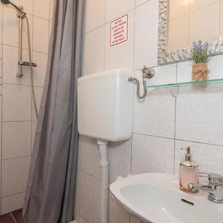 بيت للعطل Pag & Terrace باغ